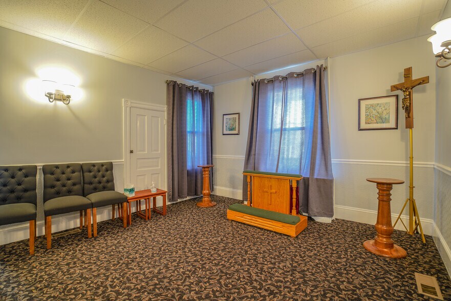 More Photos Of 625 Byberry Rd, Philadelphia Funeral Home For Sale