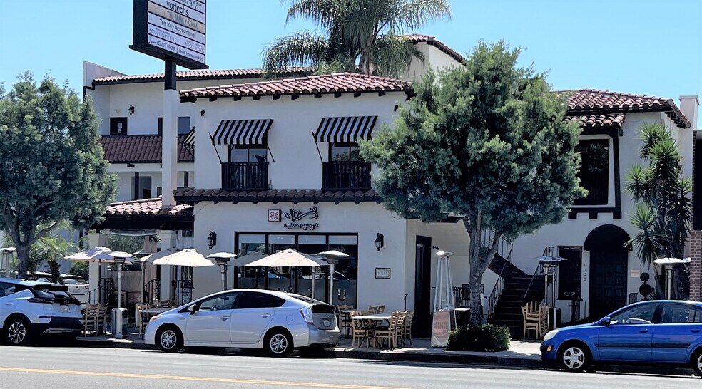 More Photos Of 10116-10120 Riverside Dr, Toluca Lake Office For Sale