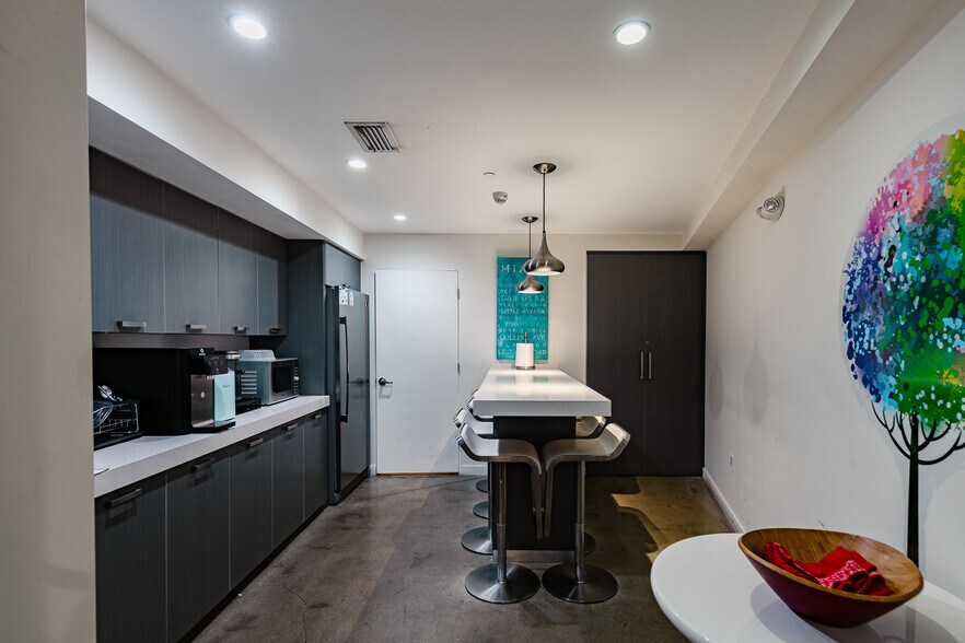 More Photos Of 350 S Miami Ave, Miami Apartments For Sale