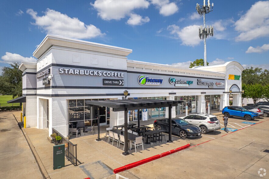 More Photos Of 8400 Katy Fwy, Houston Unknown For Lease