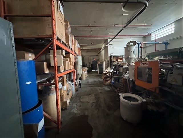 More Photos Of 137 N Joy St, Corona Manufacturing For Lease