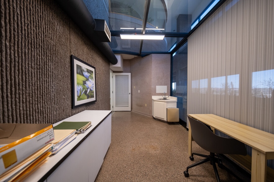 More Photos Of 1301 Grandview Ave, Pittsburgh Office For Sale