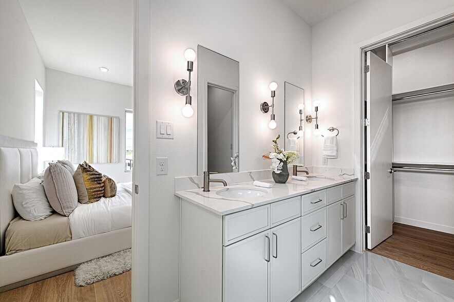 More Photos Of 4739 Gretna St, Dallas Apartments For Sale