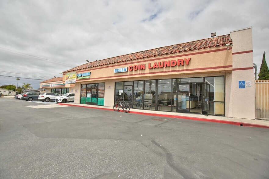 More Photos Of 13450-13472 Goldenwest St, Westminster Convenience Store For Sale