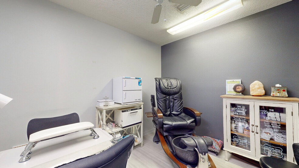 More Photos Of 1430 Morin St, Eustis Freestanding For Sale