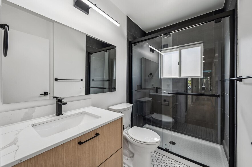 More Photos Of 19 Knoll Ln, Mill Valley Apartments For Sale