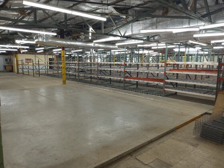 More Photos Of 181 Boyd St, Montgomery Warehouse For Lease