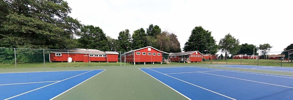 More Photos Of 232 White Oak Rd, Elizaville Specialty For Sale