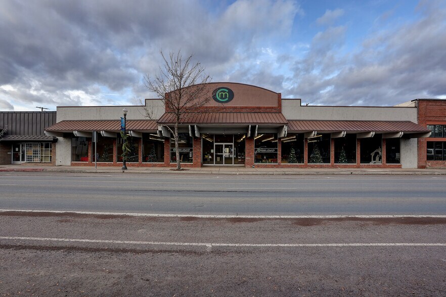 More Photos Of 178 SW 5th St, Madras Storefront Retail Office For Lease