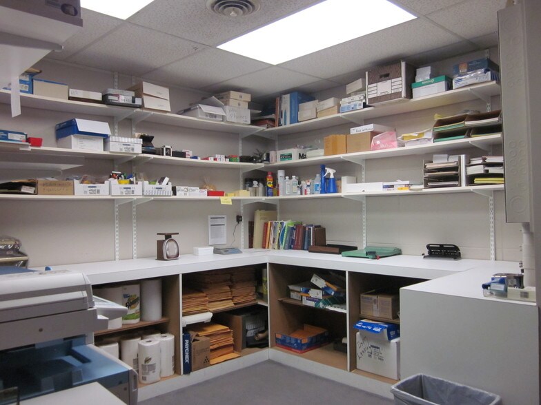 More Photos Of 7056 Corporate Way, Dayton Office For Lease