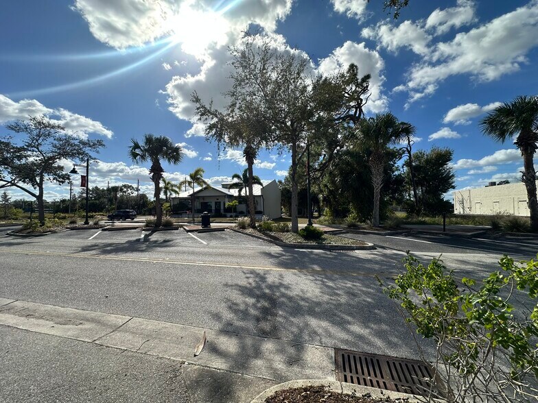 More Photos Of 2841 Tamiami Trl, Port Charlotte Medical For Sale