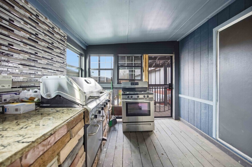 More Photos Of 2902 Washington Dr, Houston Land For Sale