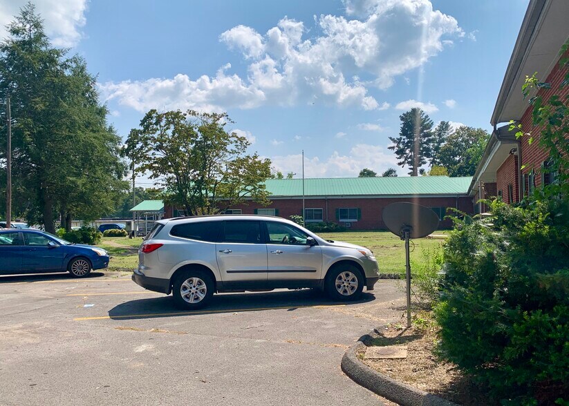 More Photos Of 110 St Clair Dr, Dunlap Apartments For Sale