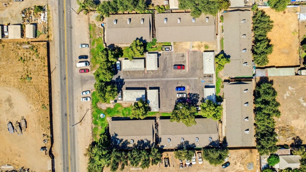 More Photos Of 1262 N Marks Ave, Fresno Apartments For Sale