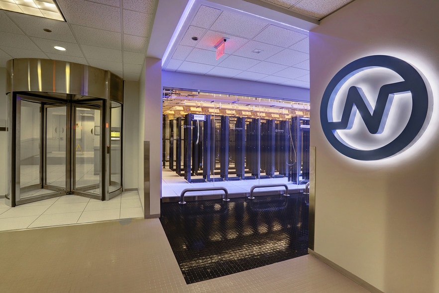 More Photos Of 1301 Fannin St, Houston Industrial For Lease