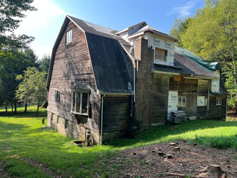 More Photos Of 895 Old River Rd, Thornhurst Specialty For Sale