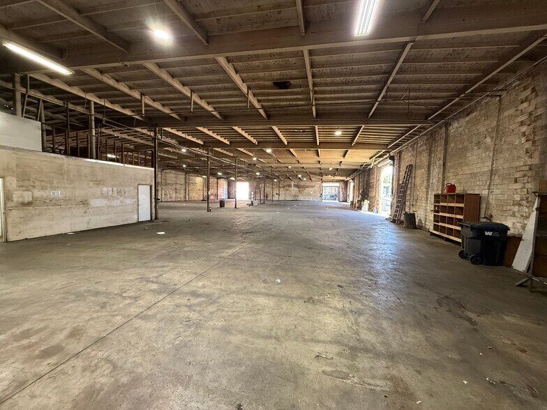 More Photos Of 1201 W Jon St, Torrance Service For Lease