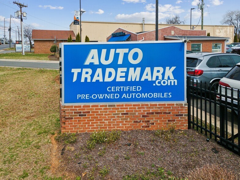 More Photos Of 7591 Centreville Rd, Manassas Auto Dealership For Sale