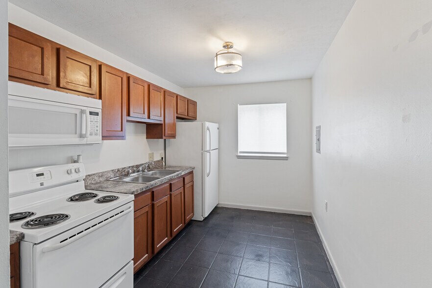 More Photos Of 820 French St, Jeffersonville Apartments For Sale