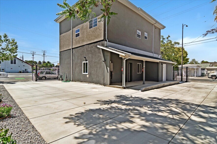 Primary Photo Of 298 N 7th St, San Jose Office Residential For Sale