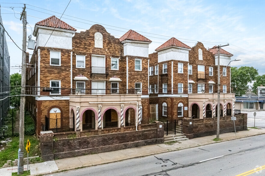 More Photos Of , Kansas City Multifamily For Sale
