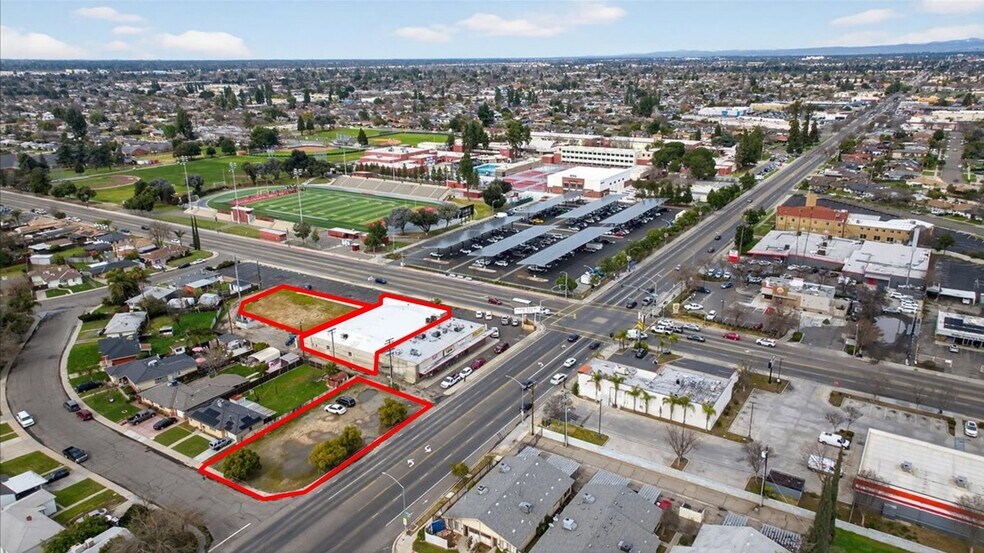 More Photos Of 4122-4150 E Clinton Ave, Fresno Unknown For Lease