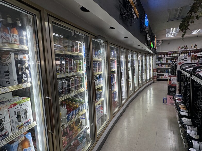 More Photos Of 2006 Redmond Cir NW, Rome Convenience Store For Sale