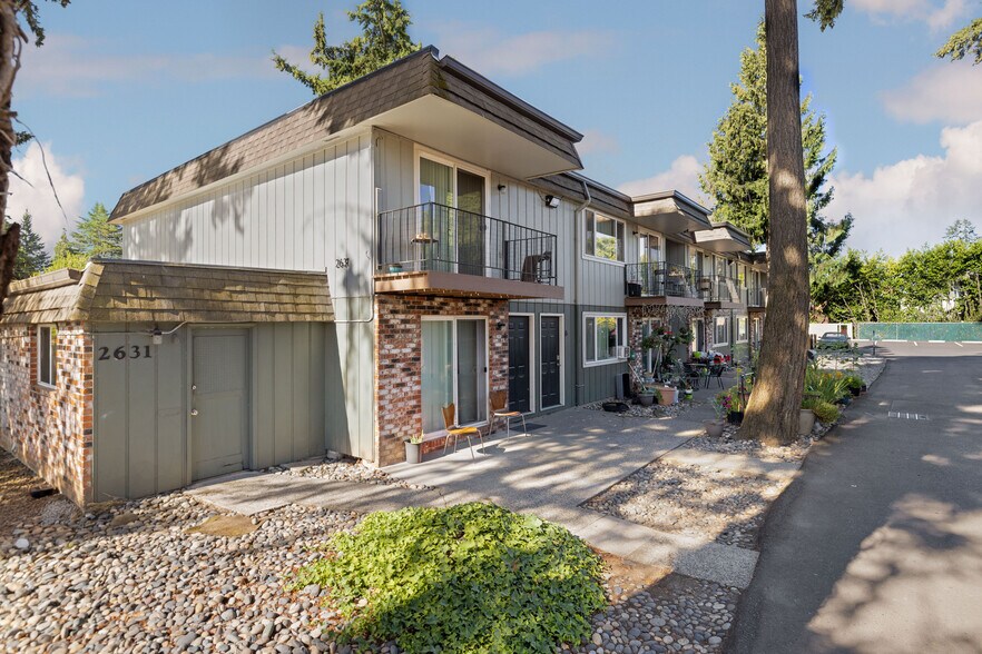 More Photos Of 2615-2631 SE 111th Ave, Portland Apartments For Sale