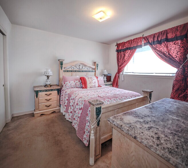 More Photos Of , Redwood City Multifamily For Sale