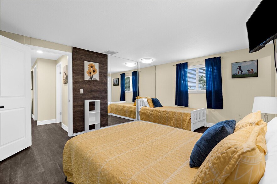 More Photos Of 22226 Sr 64, Bradenton Specialty For Sale