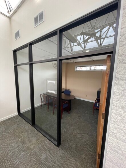 More Photos Of 3354 Lake City Hwy, Warsaw Bank For Lease