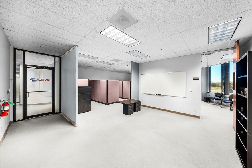 More Photos Of 601 S Sanden Blvd, Wylie Medical For Lease