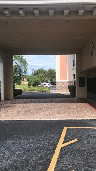 More Photos Of 2984 Alafaya Trl, Oviedo Medical For Lease