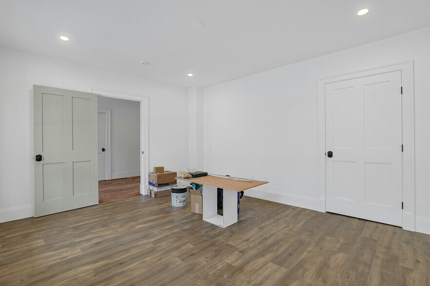 More Photos Of 77 Main St, Tappan Loft Creative Space For Lease