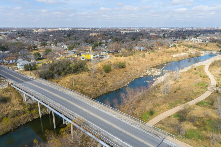 More Photos Of 333 E Theo Ave, San Antonio Land For Sale