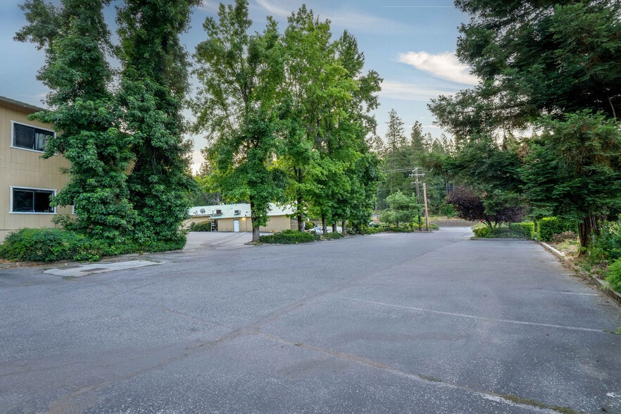More Photos Of 13451 Colfax hwy, Grass Valley General Retail For Sale