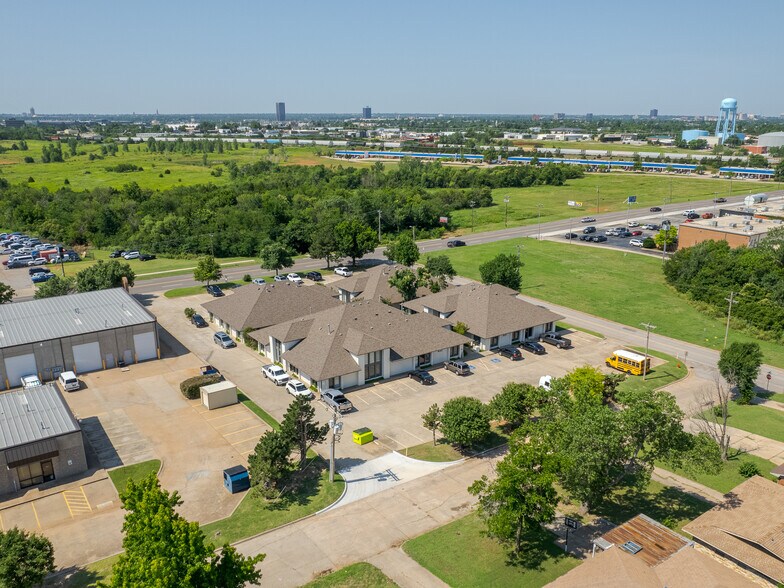 More Photos Of 429 W Wilshire Blvd, Oklahoma City Office For Lease