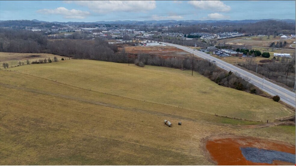 More Photos Of Bobby Hicks Highway Hwy, Gray Land For Sale