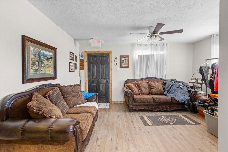 More Photos Of 530 E Hwy 69, Denison Office For Sale