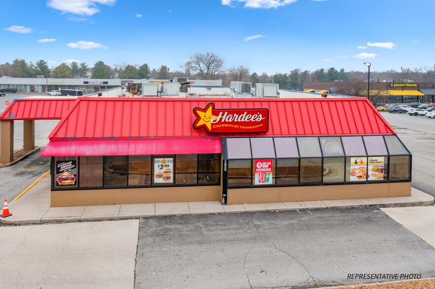 More Photos Of 505 2nd Ave, Sheldon General Retail For Sale