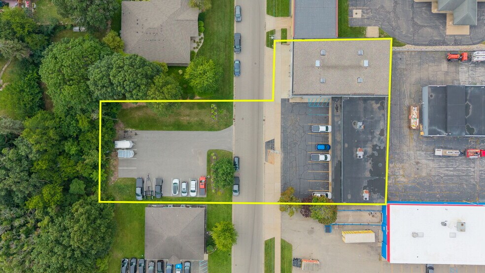 More Photos Of 850 Maple Ave, Holland Industrial For Sale