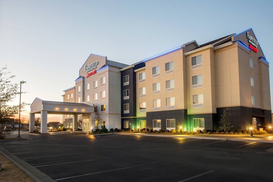 More Photos Of 2107 SE Washington Blvd, Bartlesville Hotel For Sale