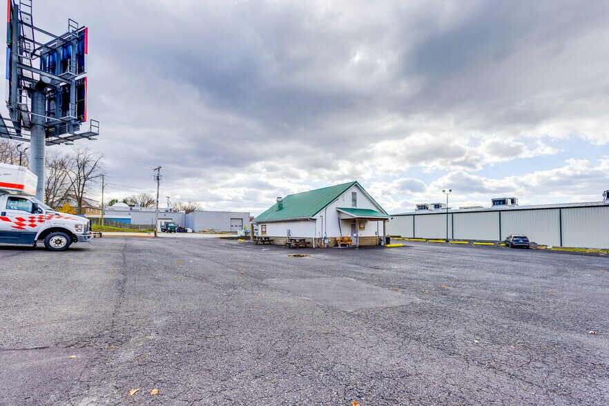 More Photos Of 702 Industrial Blvd, Latrobe Freestanding For Sale