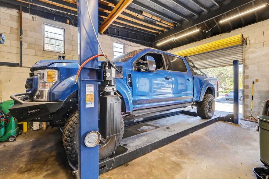 More Photos Of 20700 9th St, McIntosh Service Station For Sale