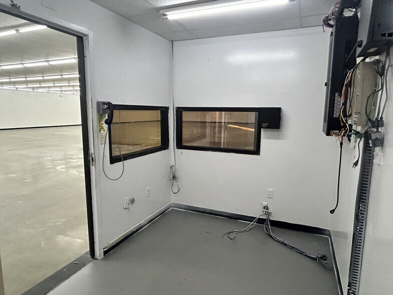 More Photos Of 1760 Winchester Rd, Memphis Freestanding For Lease