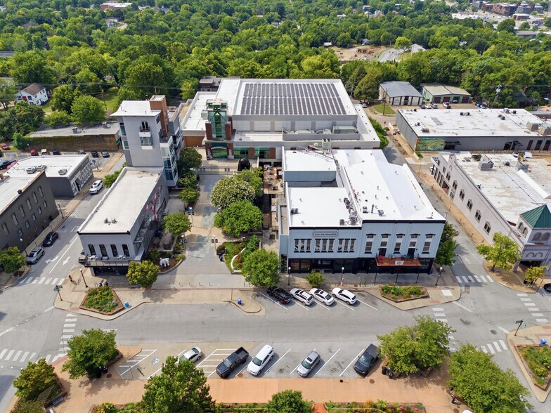 More Photos Of 1 W Mountain St, Fayetteville Office For Lease