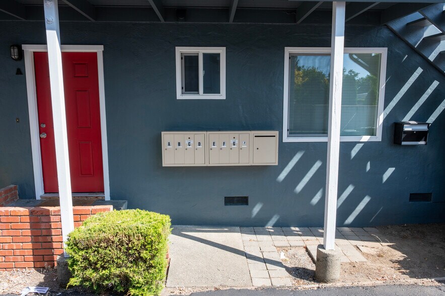 More Photos Of 131 Kent Ave, Kentfield Apartments For Sale