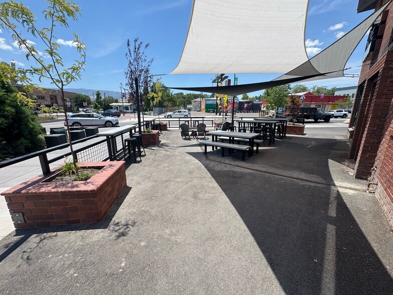 More Photos Of 960 S Virginia St, Reno Storefront Retail Office For Sale