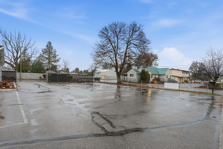 More Photos Of 1124 Pines Rd, Spokane Medical For Sale
