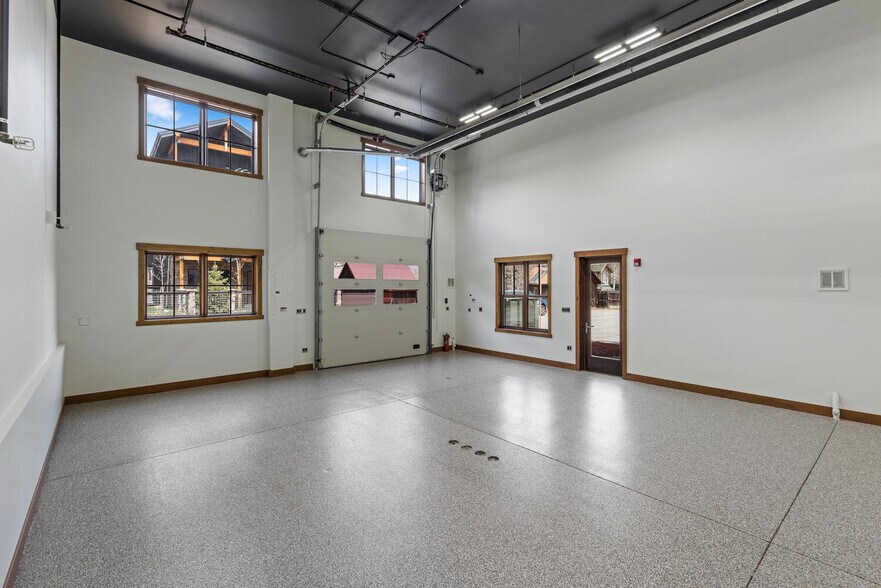 More Photos Of 211 Main St, Frisco General Retail For Sale